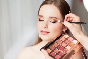 How to find the best wedding makeup artist